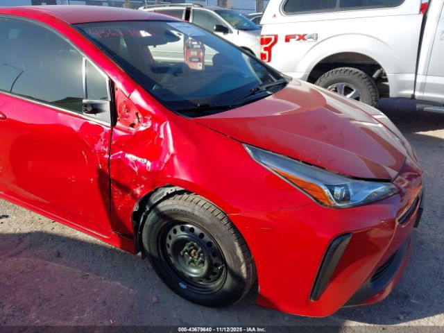 Toyota Prius L Eco Image 14