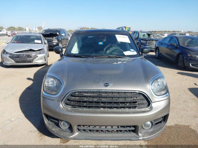 MINI Countryman Oxford Edition Image 13