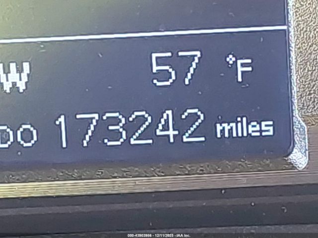 Toyota 4Runner Limited Image 3