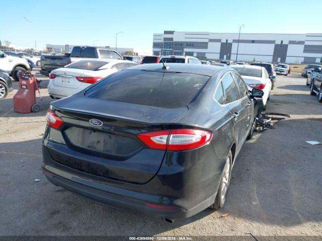 Ford Fusion S Image 9