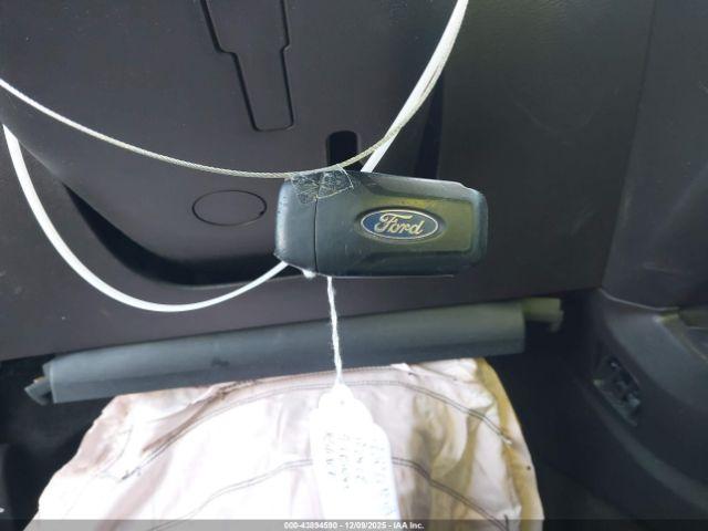 Ford Fusion S Image 15