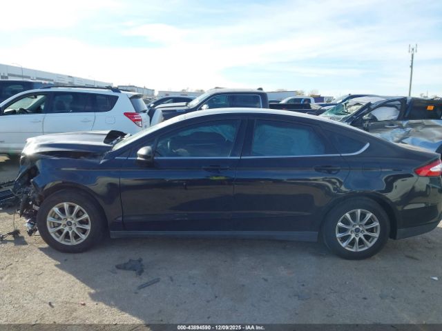 Ford Fusion S Image 13
