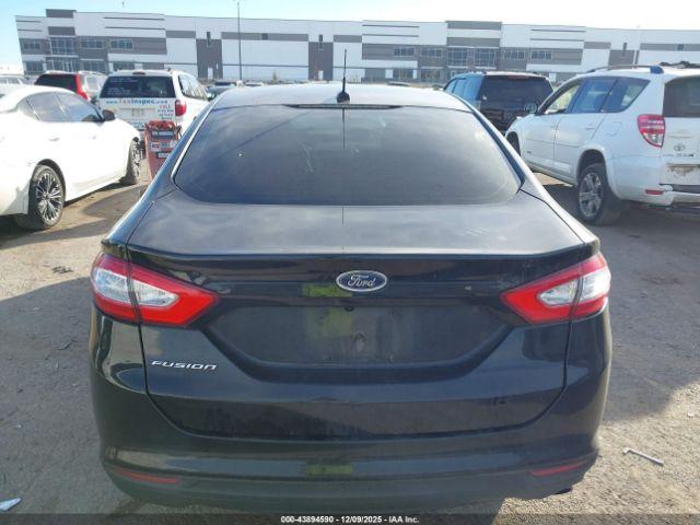 Ford Fusion S Image 11