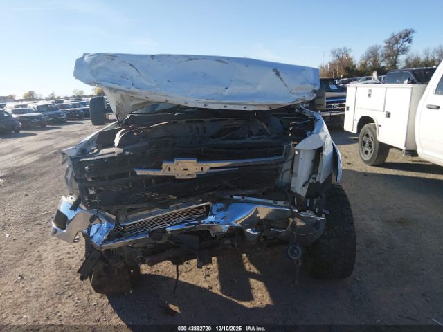 Chevrolet Silverado 2500 Ltz Image 3