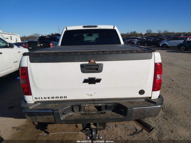 Chevrolet Silverado 2500 Ltz Image 15