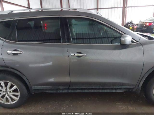 Nissan Rogue Sv Image 12