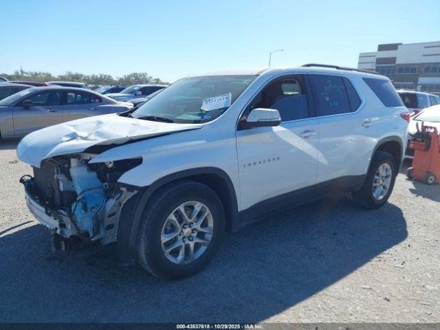 Chevrolet Traverse Fwd Lt Cloth Image 17