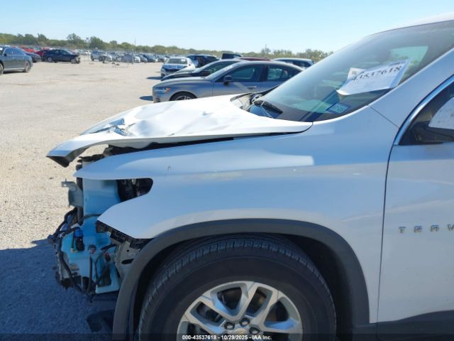 Chevrolet Traverse Fwd Lt Cloth Image 3