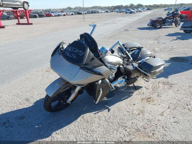 Harley-Davidson Fltrk Image 10