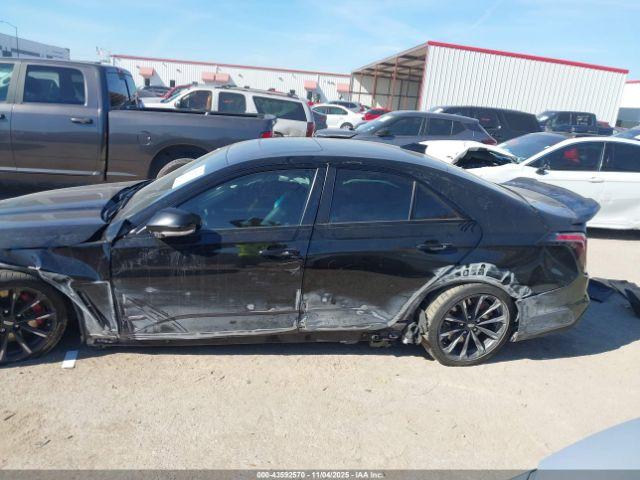 Cadillac CT4 V-series Blackwing Image 16