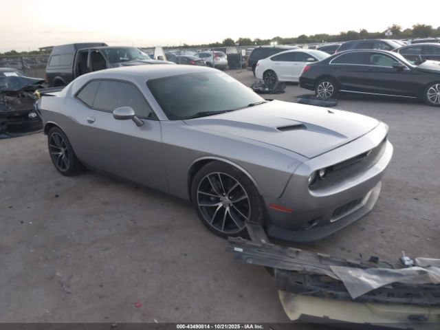 Dodge Challenger Image 1