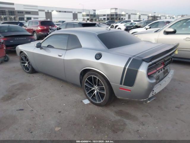 Dodge Challenger Image 4