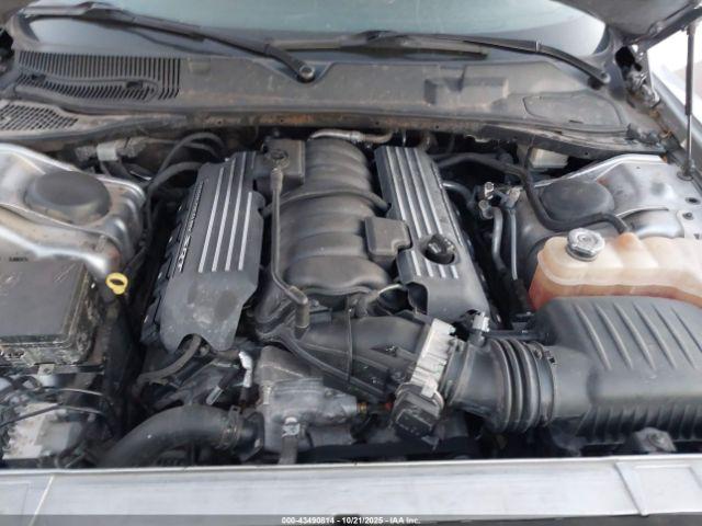 Dodge Challenger Image 8