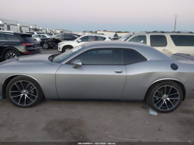 Dodge Challenger Image 15
