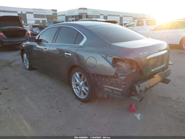 Nissan Maxima Image 5