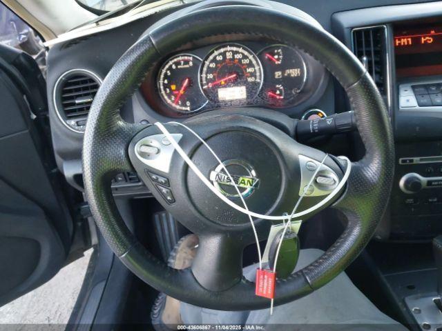 Nissan Maxima Image 16