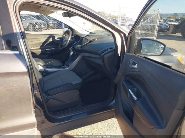 Ford Escape Se Image 9