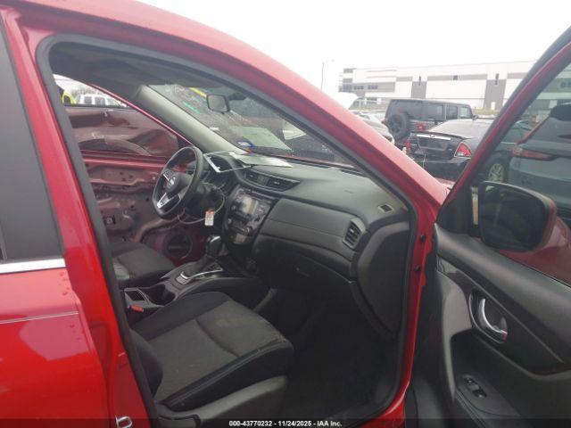 Nissan Rogue S Image 9