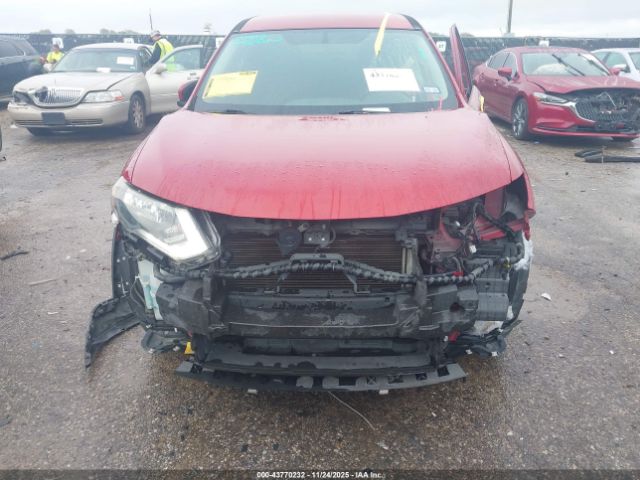 Nissan Rogue S Image 7