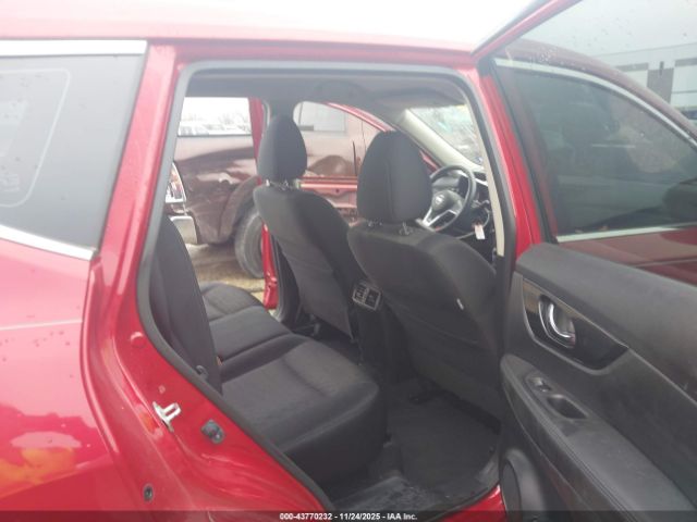 Nissan Rogue S Image 2