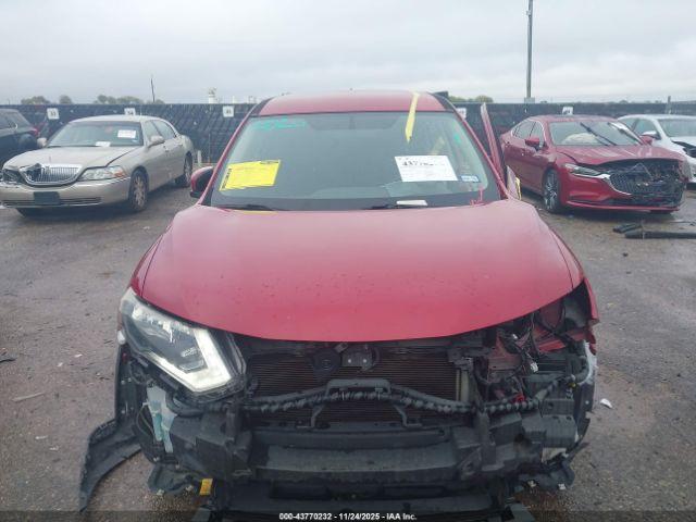 Nissan Rogue S Image 3