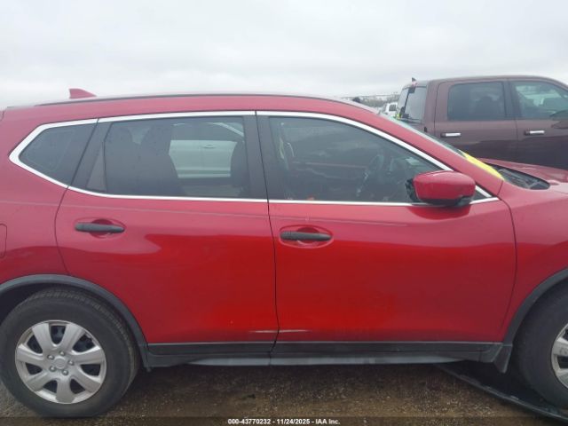 Nissan Rogue S Image 8