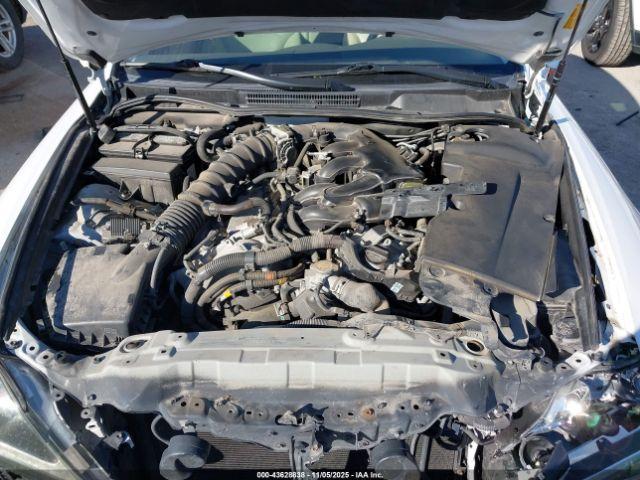 Lexus Is Image 8
