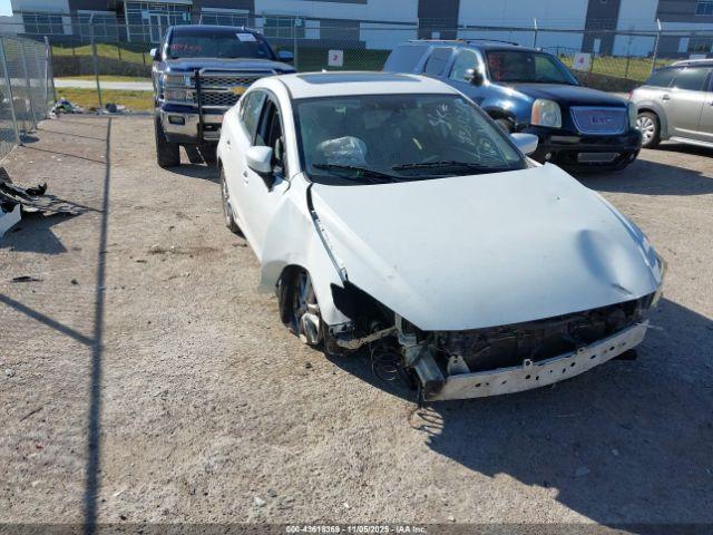  Salvage Mazda Mazda3