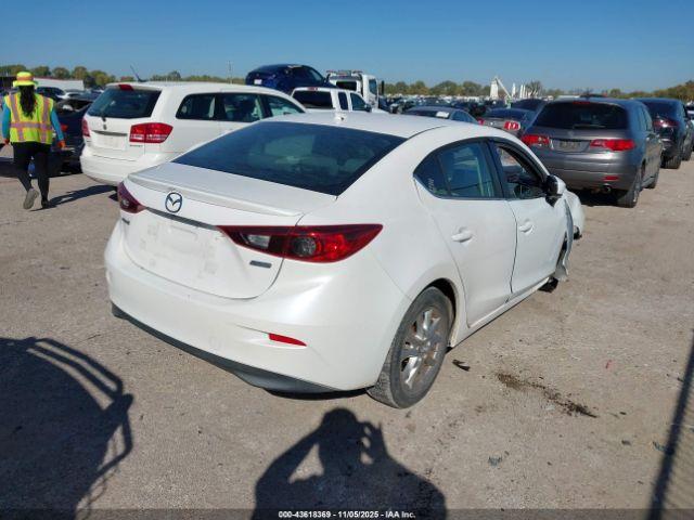 Mazda Mazda3 I Touring Image 10