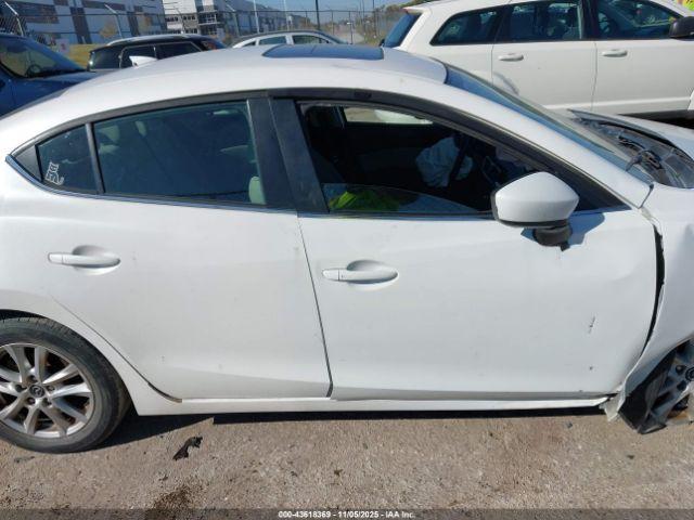 Mazda Mazda3 I Touring Image 14