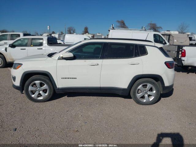 Jeep Compass Latitude Fwd Image 8