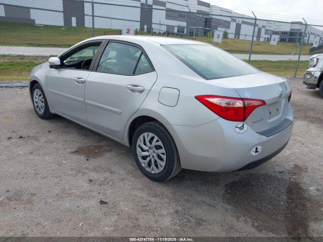 Toyota Corolla Le Image 3