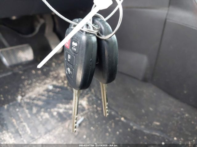 Toyota Corolla Le Image 11