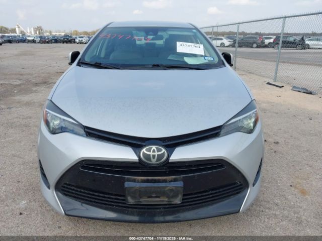 Toyota Corolla Le Image 13