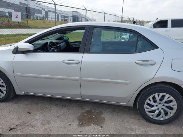 Toyota Corolla Le Image 15