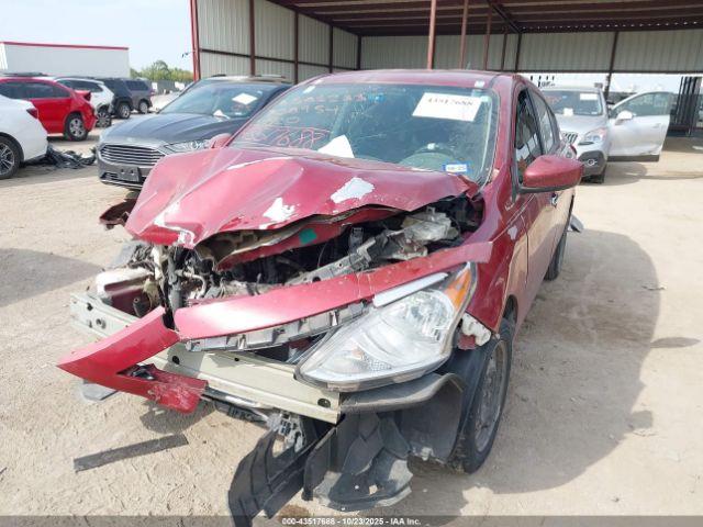 Nissan Versa 1.6 Sv Image 2