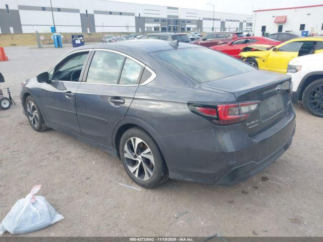 Subaru Legacy Premium Image 5