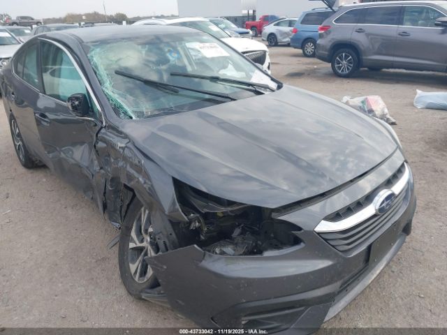 Subaru Legacy Premium Image 6