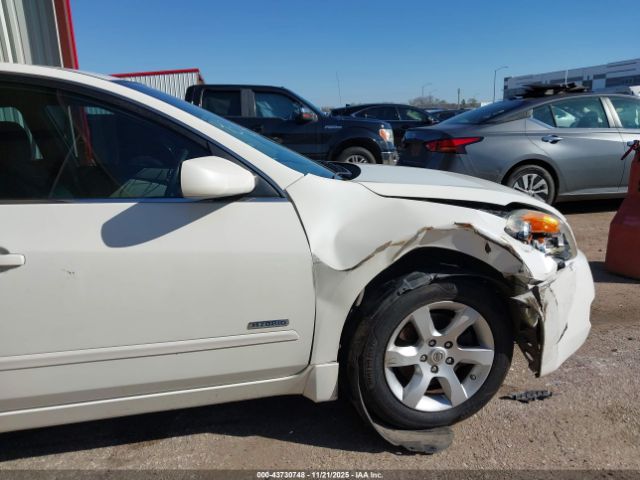 Nissan Altima Image 5