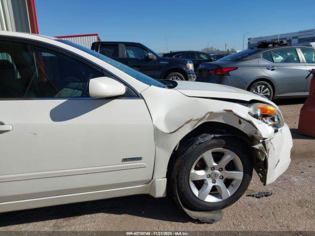 Nissan Altima Image 5