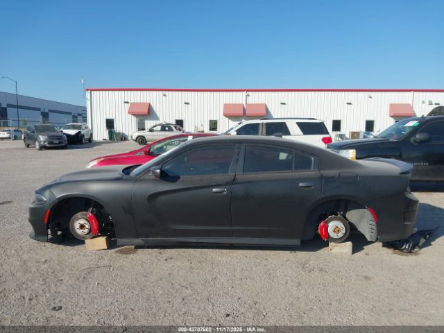 Dodge Charger Image 11