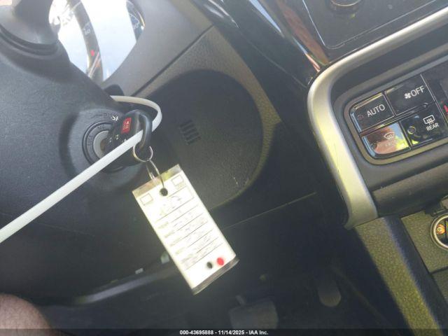 Toyota Corolla Le Image 13