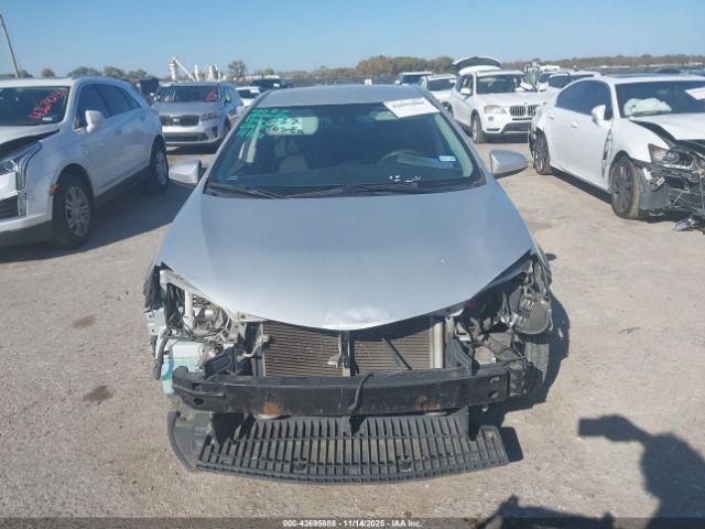 Toyota Corolla Le Image 15