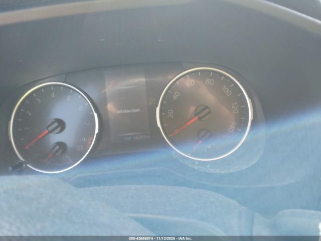 Toyota RAV4 Xle Image 10