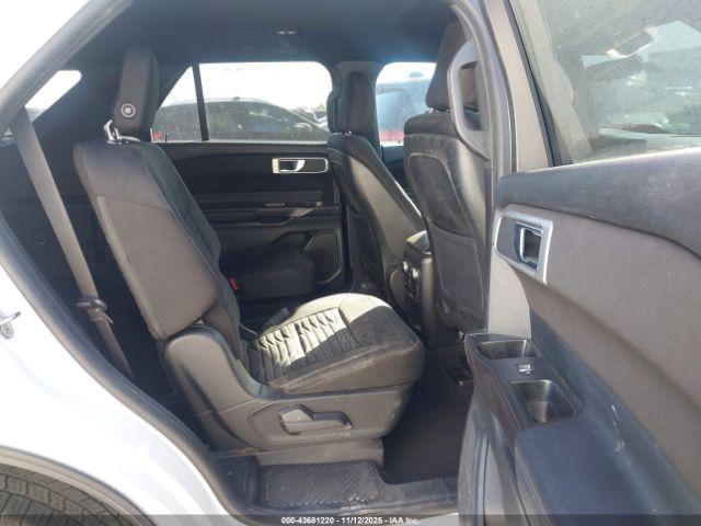 Ford Explorer Xlt Image 9