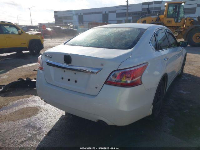 Nissan Altima 2.5 S Image 9
