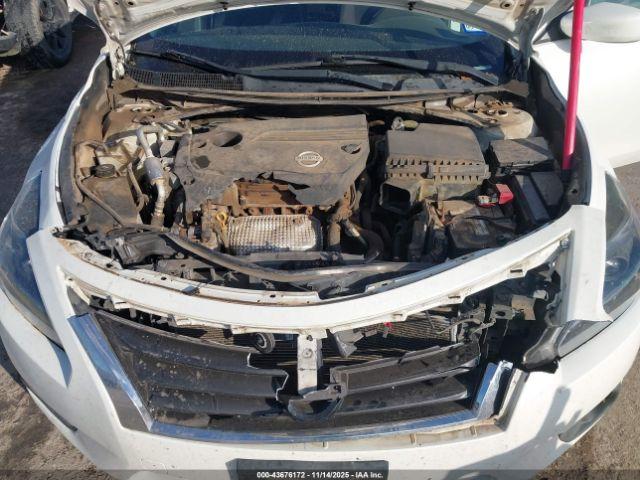 Nissan Altima 2.5 S Image 12