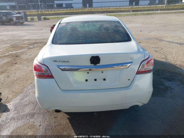 Nissan Altima 2.5 S Image 6