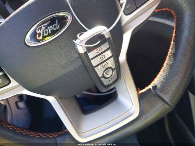 Ford Explorer Timberline Image 7