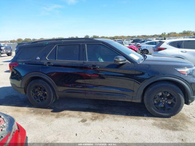 Ford Explorer Timberline Image 14